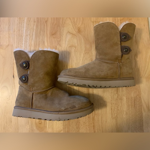 UGG Women’s boots - size 7 - Marciela II - chestnut - Picture 10 of 10